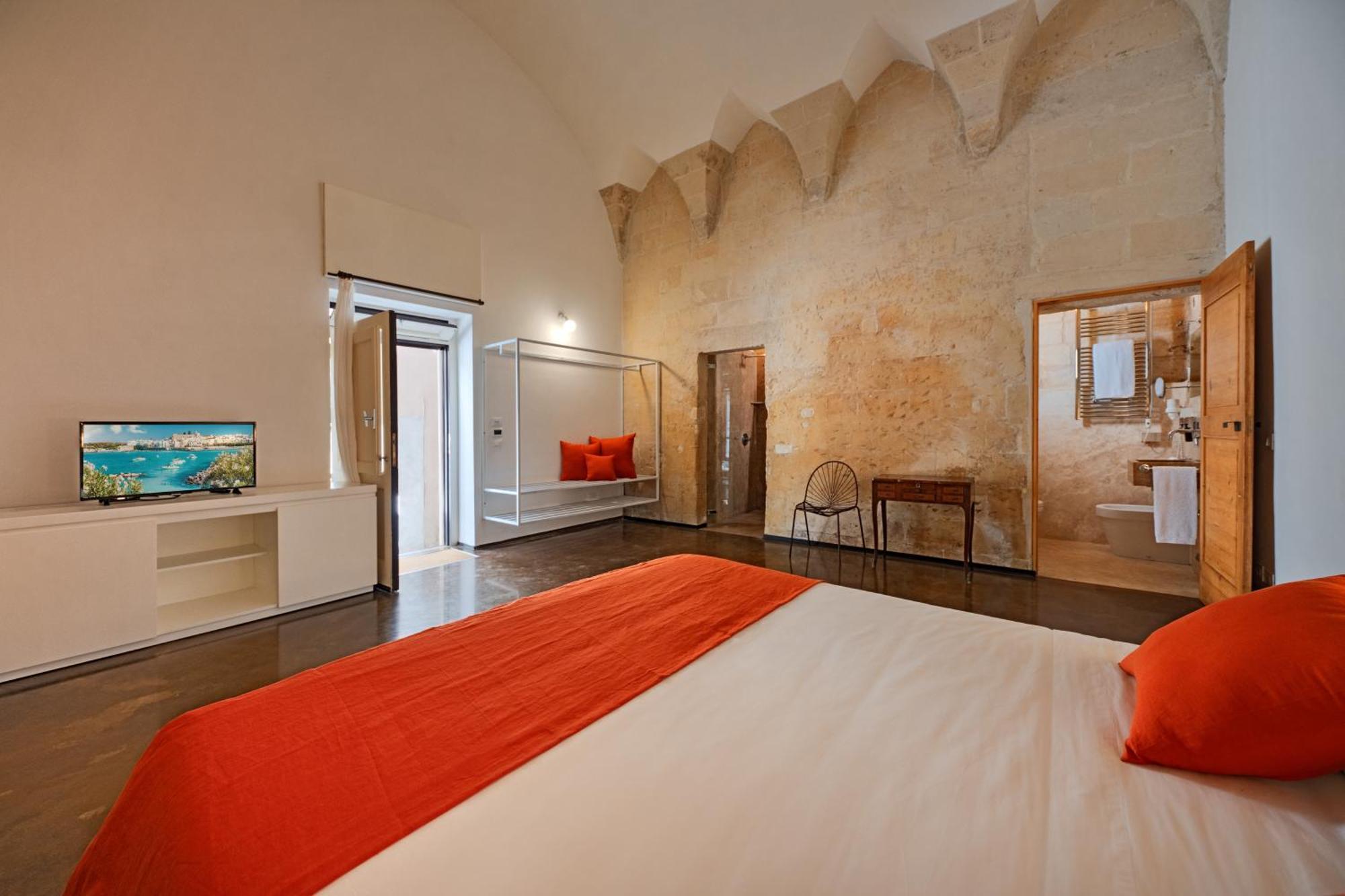 Bed and Breakfast Palazzo Persone Dimora Storica Lecce Exterior foto