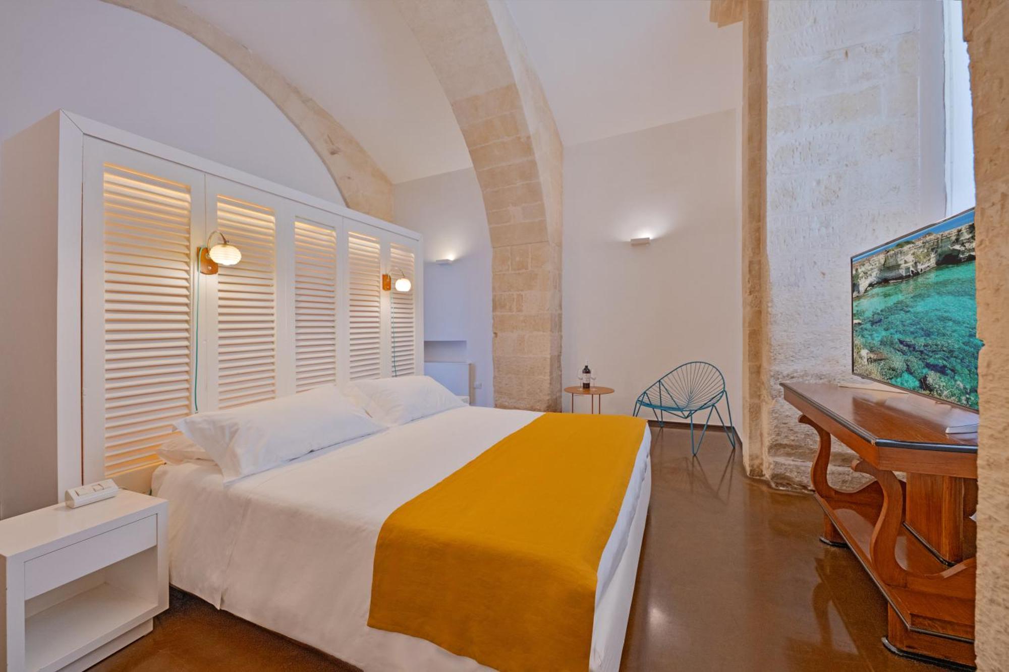 Bed and Breakfast Palazzo Persone Dimora Storica Lecce Exterior foto