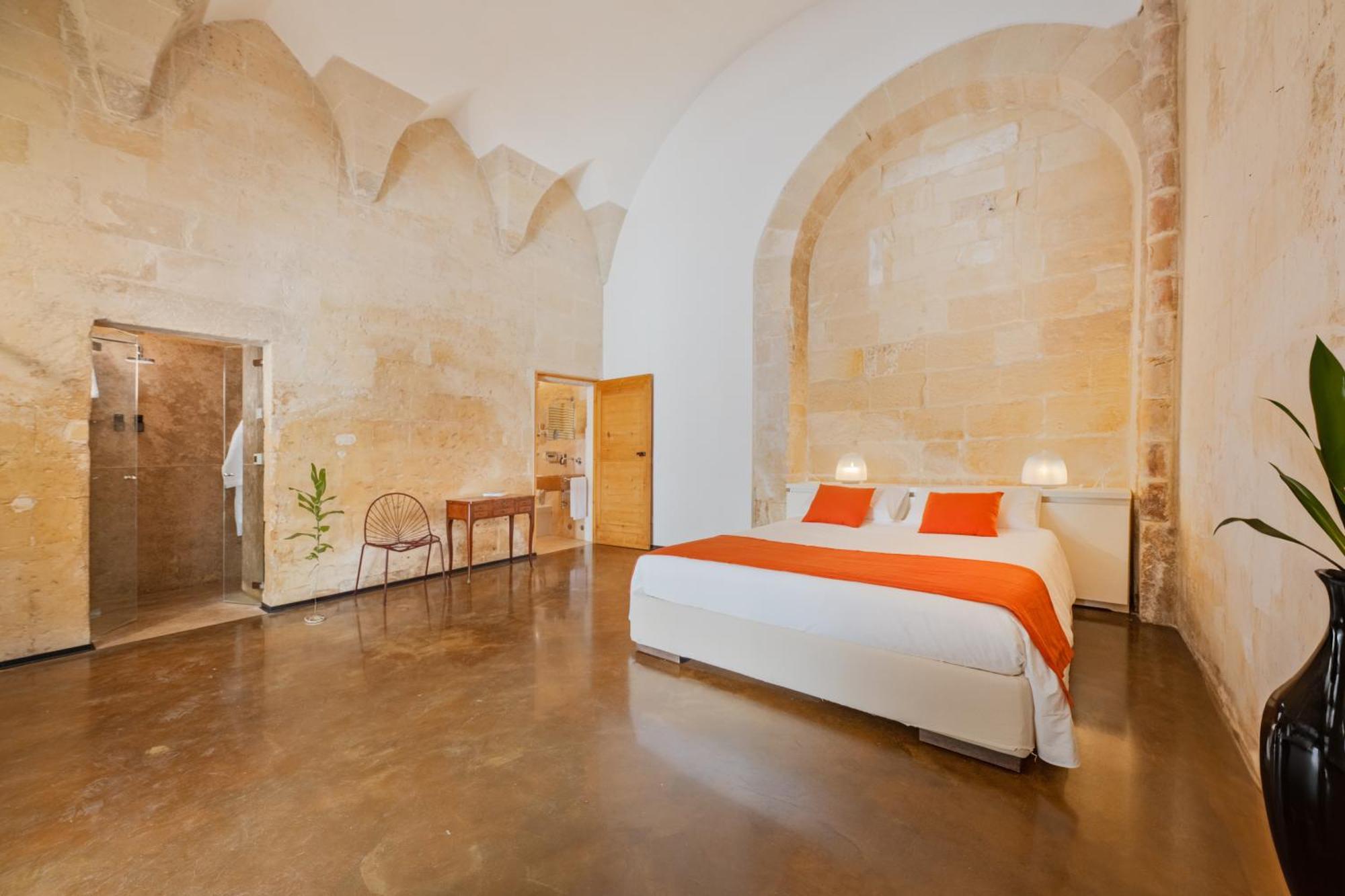Bed and Breakfast Palazzo Persone Dimora Storica Lecce Exterior foto
