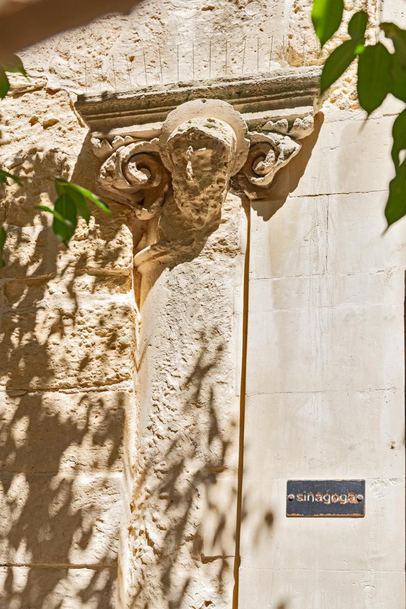 Bed and Breakfast Palazzo Persone Dimora Storica Lecce Exterior foto